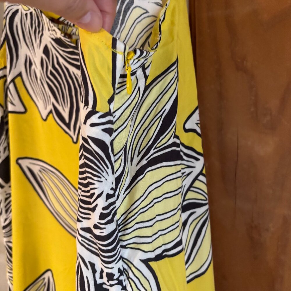 MSK Cropped Floral-Print Jumpsuit SZ: Large Yellow/White Floral - Picture 5 of 15